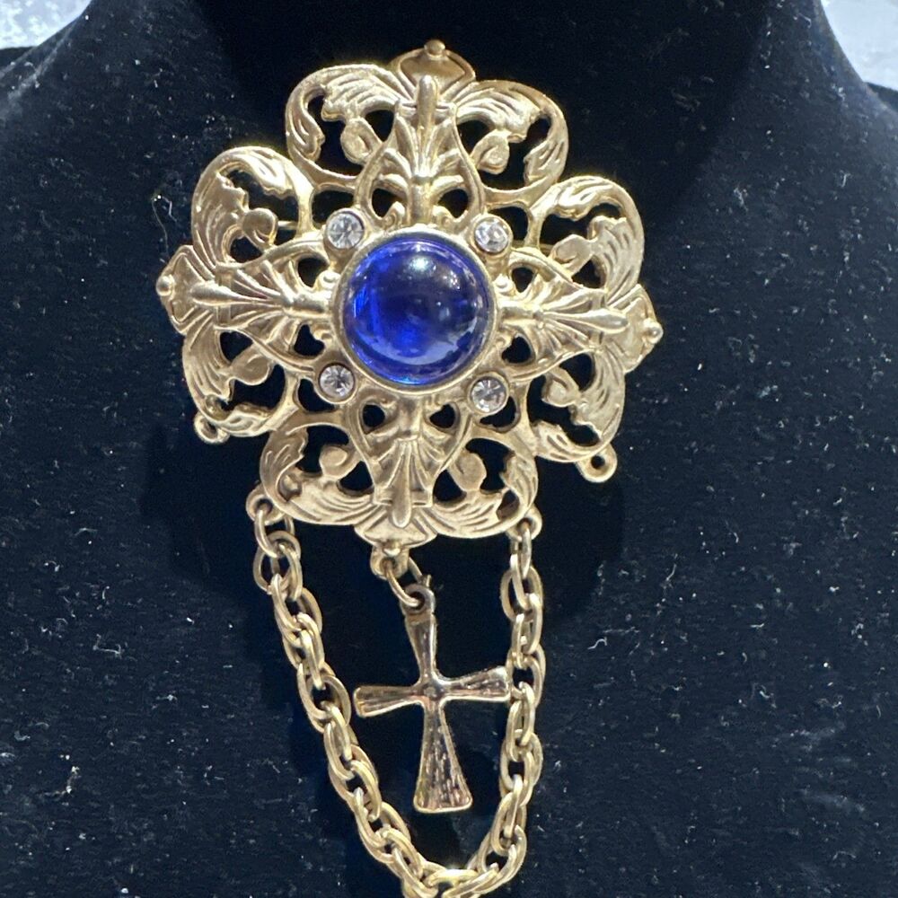 Blue Stone Tassel Chain Brooch Pin